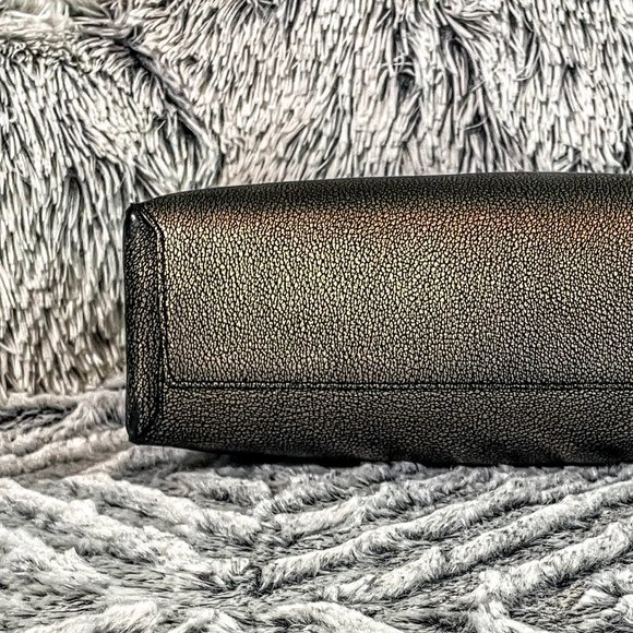 GUC - COACH MINI TURNLOCK BOROUGH BAG W/WOVEN CHAIN IN METALLIC LEATHER (33619) - Picture 7 of 13